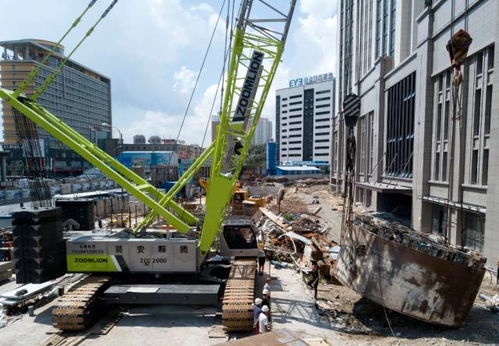 中联zcc2600履带起重机迎难而上,实力担当长春地铁项目