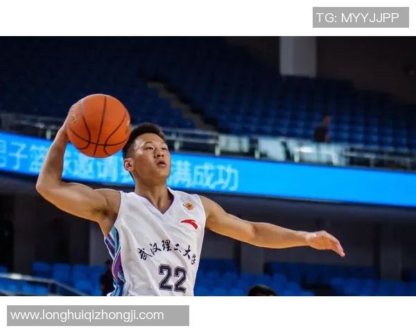 武汉篮球队杯赛战术分析与表现评估全面解读