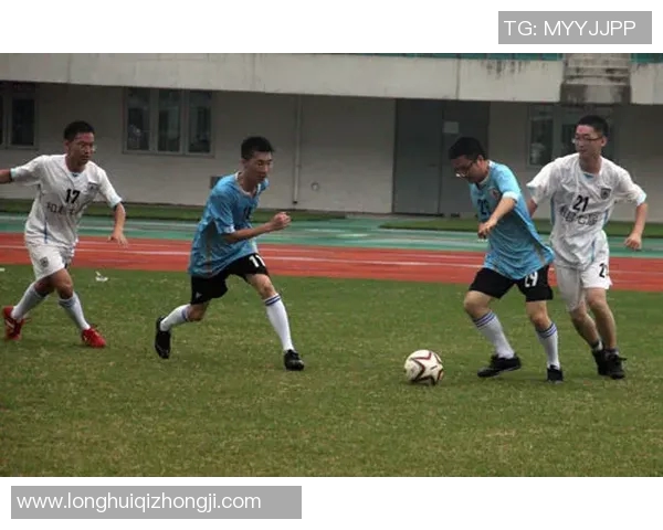 深圳足球队在冠军赛中的团队协作表现分析与总结